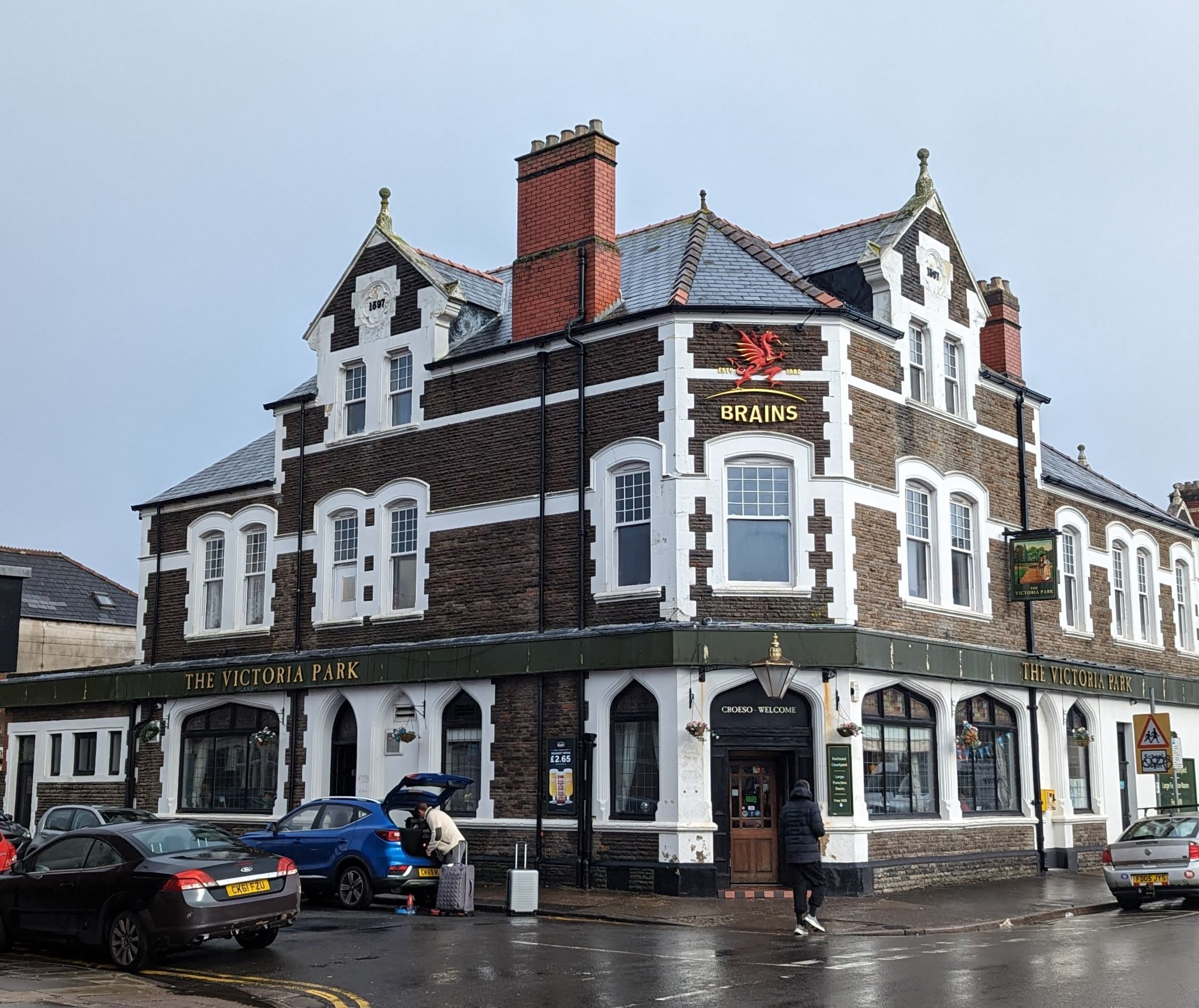Photo of The Victoria Park pub Cardiff